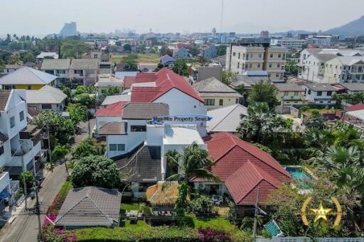 Naebkehad Village Luxury pool villa for sale city center Hua Hin