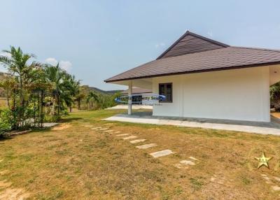 Big luxury estate villa with very large land for sale west of Hua Hin