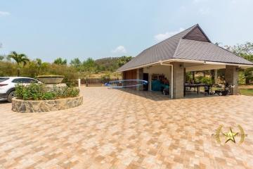 Big luxury estate villa with very large land for sale west of Hua Hin