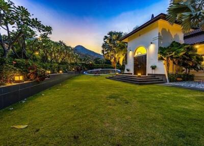 Banyan estate luxury 5 bedroom pool villa for sale Hua Hin