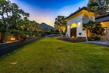 Belvida Estate luxury 5 bedroom pool villa for sale Hua Hin