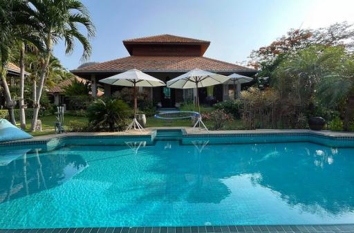 White Lotus 2 luxury pool villa for sale Hua Hin