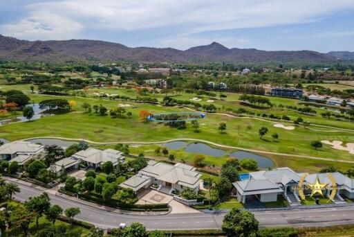 Black Mountain Absolute luxury golf course villa for sale Hua Hin