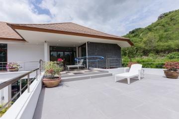 Phu Montra 5 bedroom pool villa for sale Hua Hin