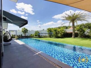 Contemporary Design 3 Bedroom Pool Villa Close To Banyan Golf Course