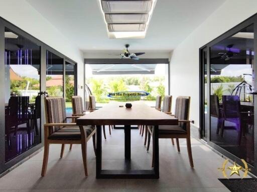 Contemporary Design 3 Bedroom Pool Villa Close To Banyan Golf Course