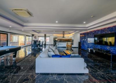 4 Bed Condo For Sale In Pratumnak - Siam Oriental