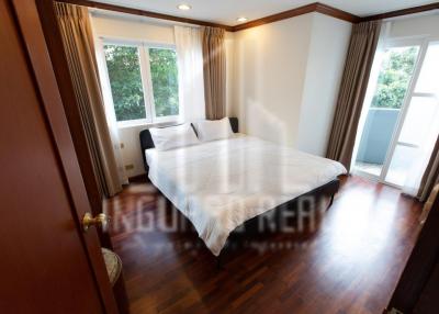 For Rent Pet Friendly 2 Bed 1 Bath Condo Witthayu Complex close to BTS Phloen Chit