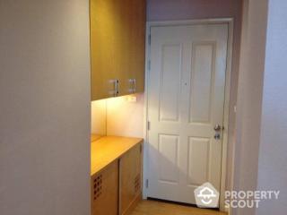 1-BR Condo at Baan Sathorn Chaopraya near BTS Krung Thon Buri (ID 512962)