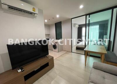 Condo at Life Pinklao for sale