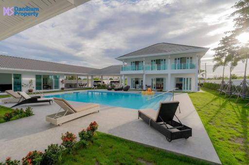 Brand new Villa in Hua Hin near Black Mountain Golf Resort