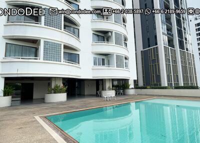 Large Apartment Sukhumvit 23