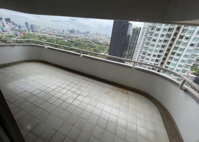 For RENT : Tower Park / 3 Bedroom / 3 Bathrooms / 277 sqm / 85000 THB [10957159]