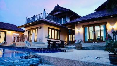 Luxurious 5 Bedroom Pool Villa in Prime Hillside Location