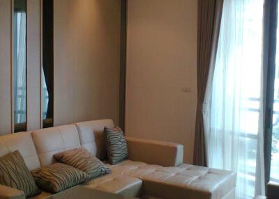 1-BR Condo at Bright Sukhumvit 24 Condominium near MRT Queen Sirikit National Convention Centre (ID 514094)