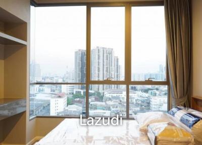 1 Bed 1 Bath 35 SQ.M The Room Sathorn - St.Louis