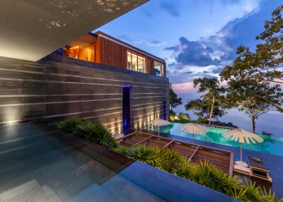 A Modern Oceanfront Villa Design In Kamala