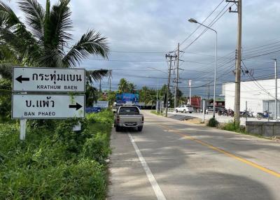 Land for sale 4 rai 50 square wah, Road 5029, Suan Som, Ban Phaeo, Samut Sakhon.