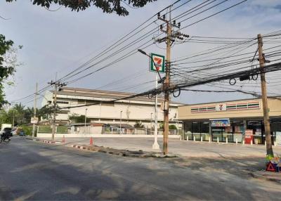 Land for sale 8 rai, 49 square wa , Soi Thetsaban Bang Pu 46, Sukhumvit Road, Tai Ban , Mueang , Samut Prakan.