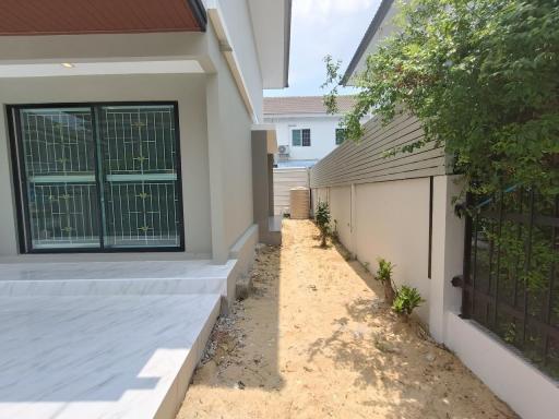 House for sale, Delight On Nut - Motorway, Sisa Chorakhe Noi, Bang Sao Thong, Samut Prakan.