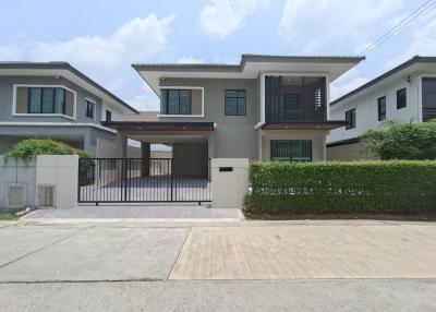 House for sale, Delight On Nut - Motorway, Sisa Chorakhe Noi, Bang Sao Thong, Samut Prakan.