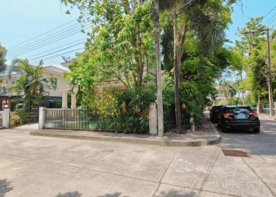 House for sale, Chaiyaphruek, Thepharak, Soi Thanasit, Bang Pla, Bang Phli, Samut Prakan.