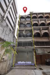 Commercial building for sale, 4.5 floors, Surawong Road, Suriya Wong, Bang Rak, Bangkok.