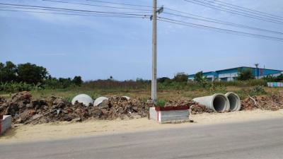 Land for sale 12 rai 2 ngan, Bueng Kwang Road, Saen Saep, Min Buri, Bangkok.