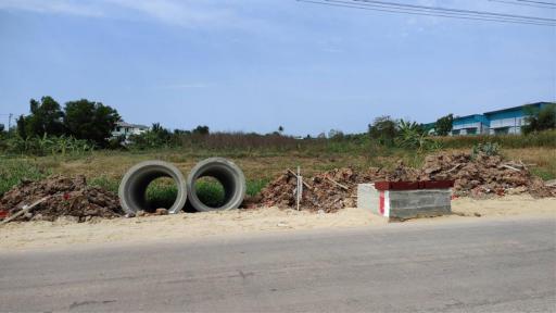 Land for sale 12 rai 2 ngan, Bueng Kwang Road, Saen Saep, Min Buri, Bangkok.