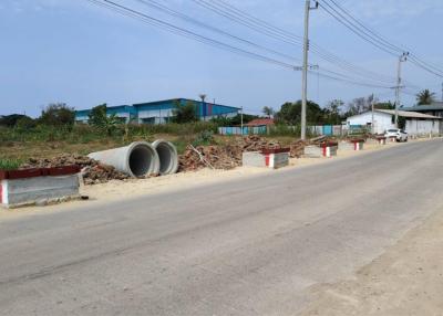 Land for sale 12 rai 2 ngan, Bueng Kwang Road, Saen Saep, Min Buri, Bangkok.