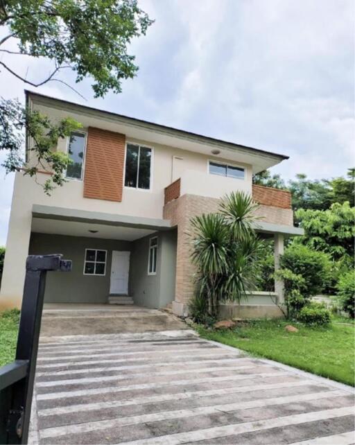 House for sale, Nusasiri Rama 9-Wongwaen, Krungthep Kreetha Road, Saphan Sung , Bangkok.