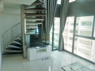 Wongamat Tower Duplex 1 Bed Condo for Sale