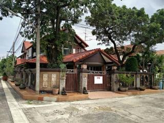 House for sale, Phiman Prida Village (corner), Ratchapruek Road, Tha It , Pak Kred , Nonthaburi.