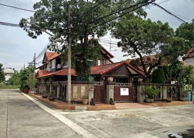 House for sale, Phiman Prida Village (corner), Ratchapruek Road, Tha It , Pak Kred , Nonthaburi.
