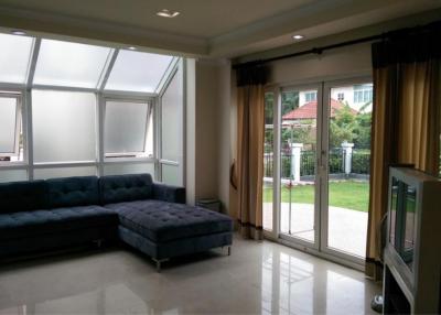 House for sale, Villa Nakarin Village, Sukhaphiban 2 Road, Prawet , Bangkok.