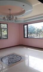 House for sale with land 367 sq m. Soi Ramintra 38 Intersection 7, Nuanchan , Bueng Kum , Bangkok.