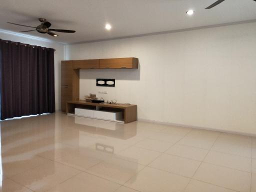 House for sale, Le Neo Village, Wongwaen-Srinakarin, Bang Mueang , Mueang , Samut Prakan.