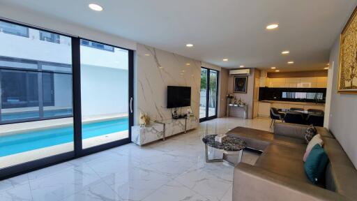 4 Bed Luxury Pool Villa for Sale Jomtien Pattaya