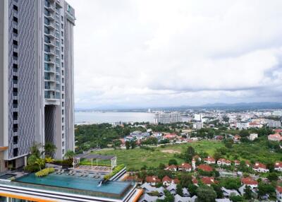 Riviera Wong Amat Pattaya Condo for Sale