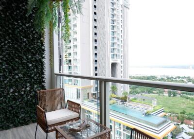 Riviera Wong Amat Pattaya Condo for Sale