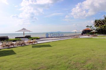 3 Bedrooms Condo in Veranda Residence Pattaya Na Jomtien C008781