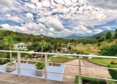 Golf View Private Villa with Big Land Plot for Sale