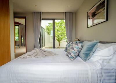 4 Bedroom Luxury Villa in Bangtao