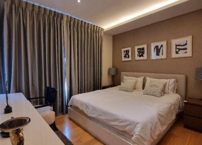 2-BR Condo near BTS Phrom Phong