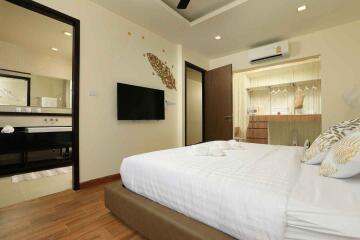 Nicely Furnished 3 Bedroom Townhouse in Laguna Park