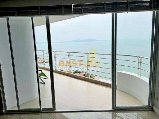 2 Bedrooms Condo in La Royale Na Jomtien C011137