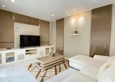 Beautifully Furnished Single House in Ao Yon