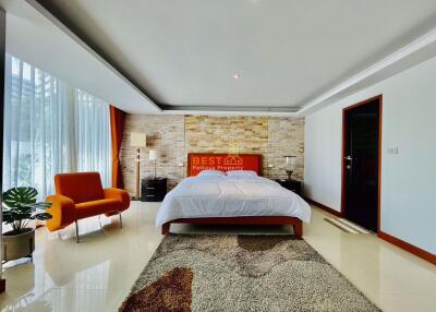 3 Bedrooms Townhouse in Grand Condotel Jomtien H011133