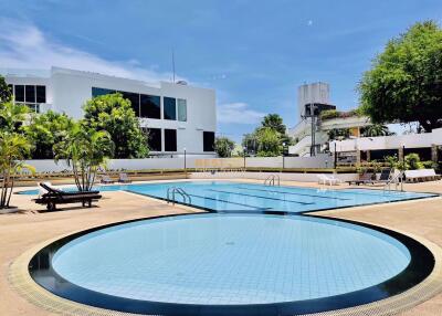 3 Bedrooms Townhouse in Grand Condotel Jomtien H011133