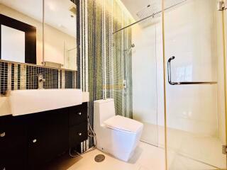 2 Bedrooms Condo in The Cove Pattaya Wongamat C011128